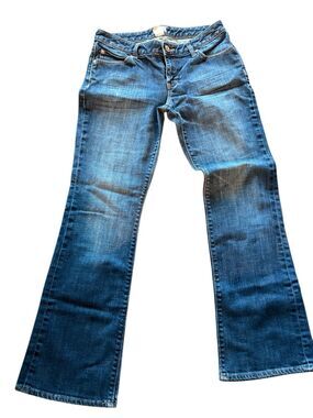 Gap curvy flare jeans size 6/28
